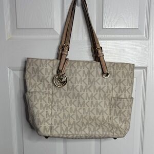 Michael Kors Beige Tote Bag Preowned